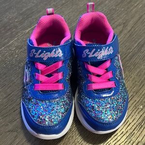 Sketchers S-Light